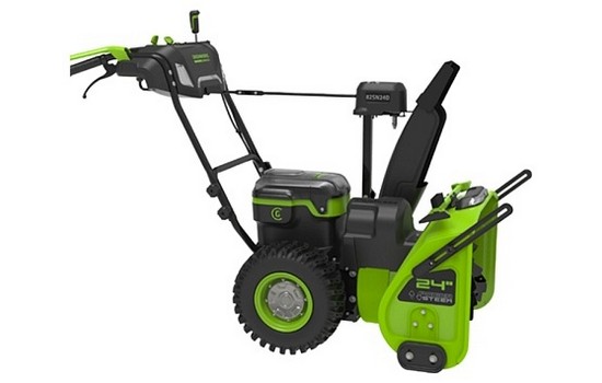 Снегоуборщик аккумуляторный Greenworks GD82ST56